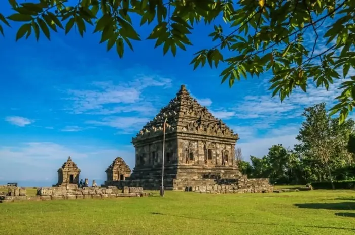 Ijo Temple, a Historical Temple in Sleman with the Ancient Mataram Kingdom