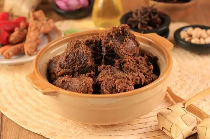 The Most Famous & Must-Taste Typical Foods of West Sumatra