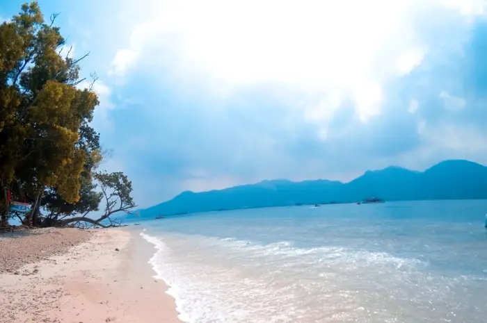 Pulau Condong, Destinasi Wisata Bahari Favorit di Lampung