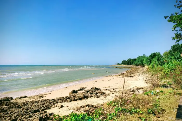 Eksplorasi 10 Pantai Terbaik di Madura dengan Keindahan Alam Menakjubkan
