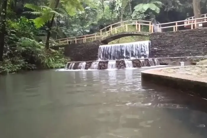 Cipeuteuy Waterfall