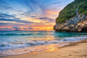 Pantai Lampuuk - Ikon Pantai Aceh Penuh Makna